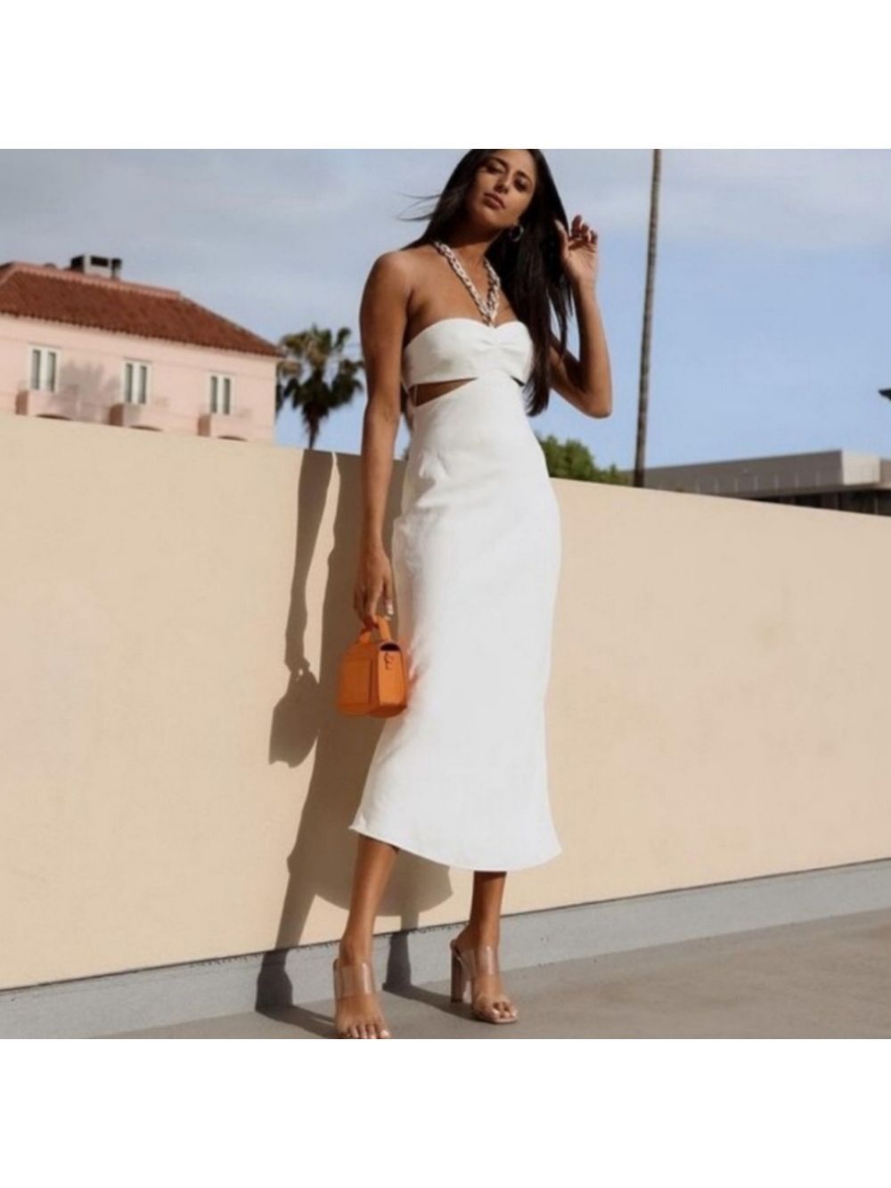 NWT Zara Cut Out Chain Detail White Dress - Picture 4 of 17